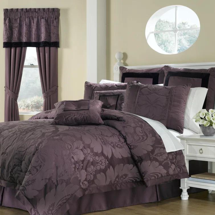 Royal Heritage Home Modern & Contemporary Damask Bedding Set