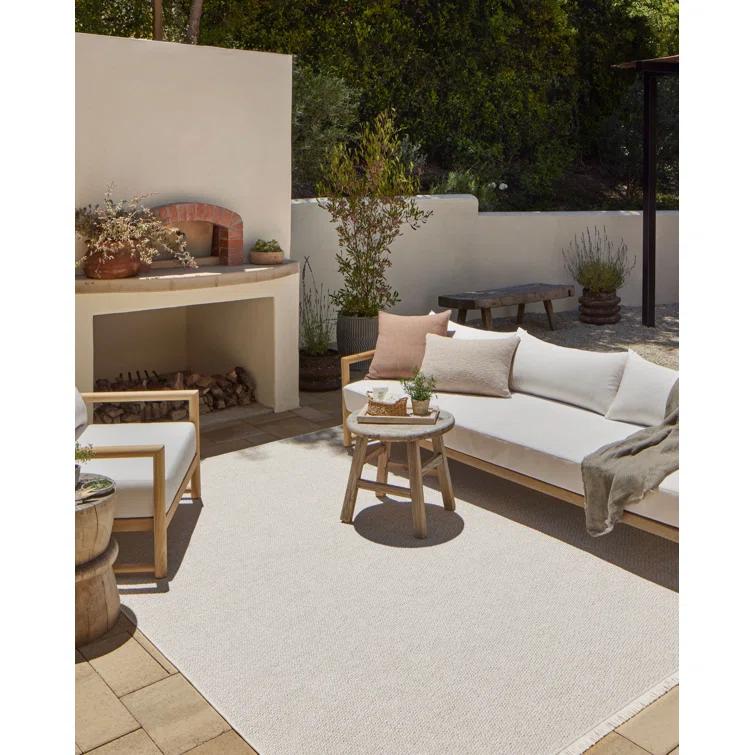 Amber Lewis x Loloi Amber Lewis x Loloi Malibu Ivory / Dove Indoor / Outdoor Area Rug