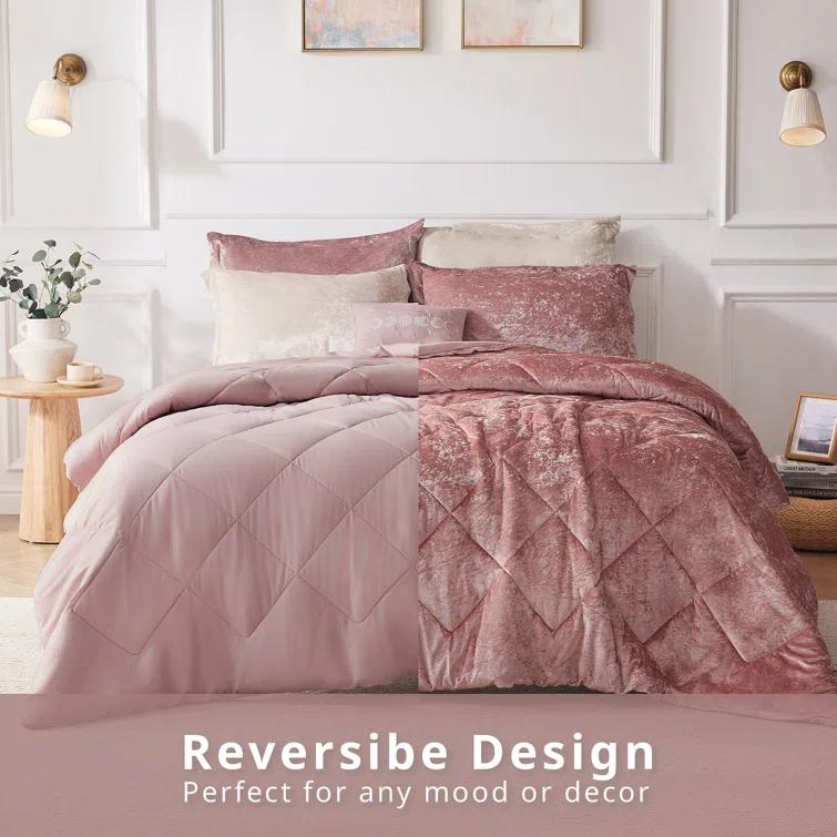 Intelligent Design Felicia Crushed Velvet Comforter Set with Throw Pillow