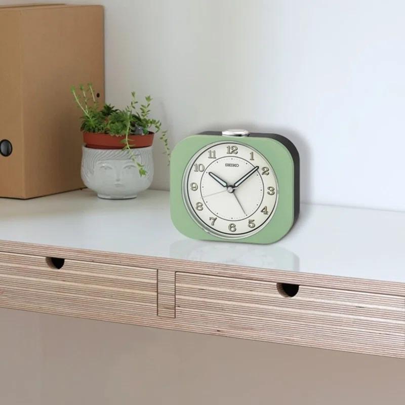 Seiko 4" Kyoda Quartz Alarm Clock