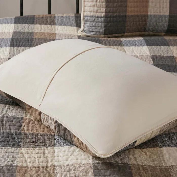 Madison Park Ridge 6 Piece Printed Herringbone Quilt Set with Throw Pillows