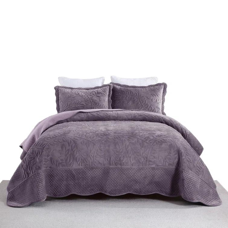 MarCielo Marcielo Oversized Embroidered Velvet Quilt Set With 2 Pillow Shams