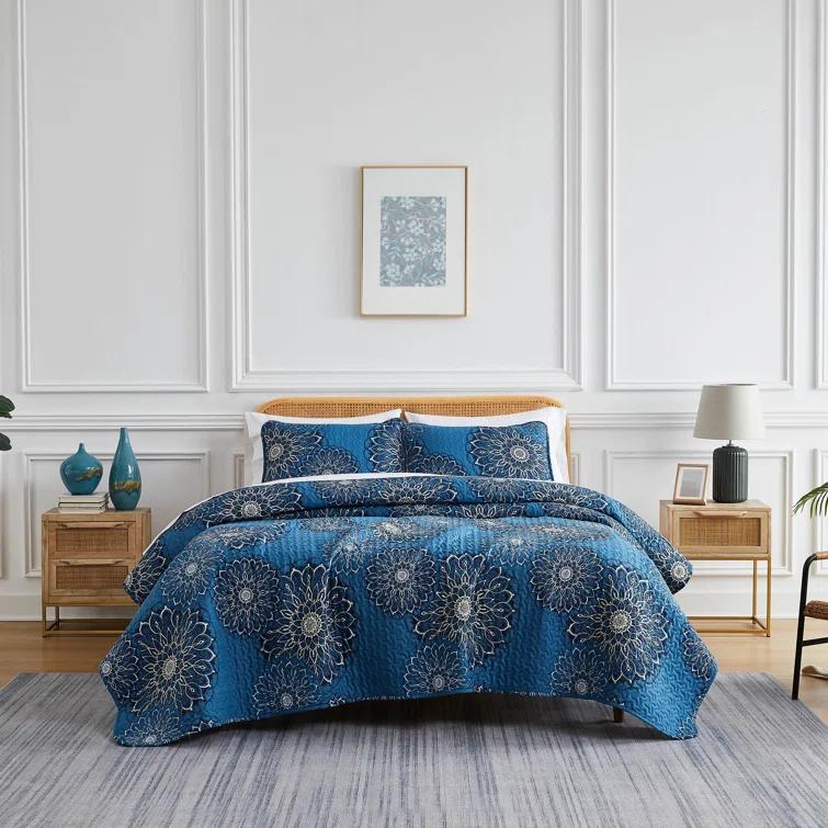 SouthShore Fine Linens Midnight Floral Blue Microfiber Quilt Set