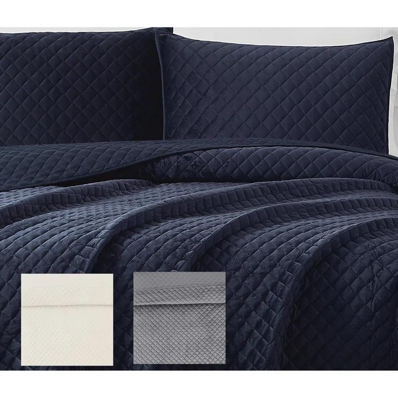 Royal Velvet Diamond Velvet Quilt Set