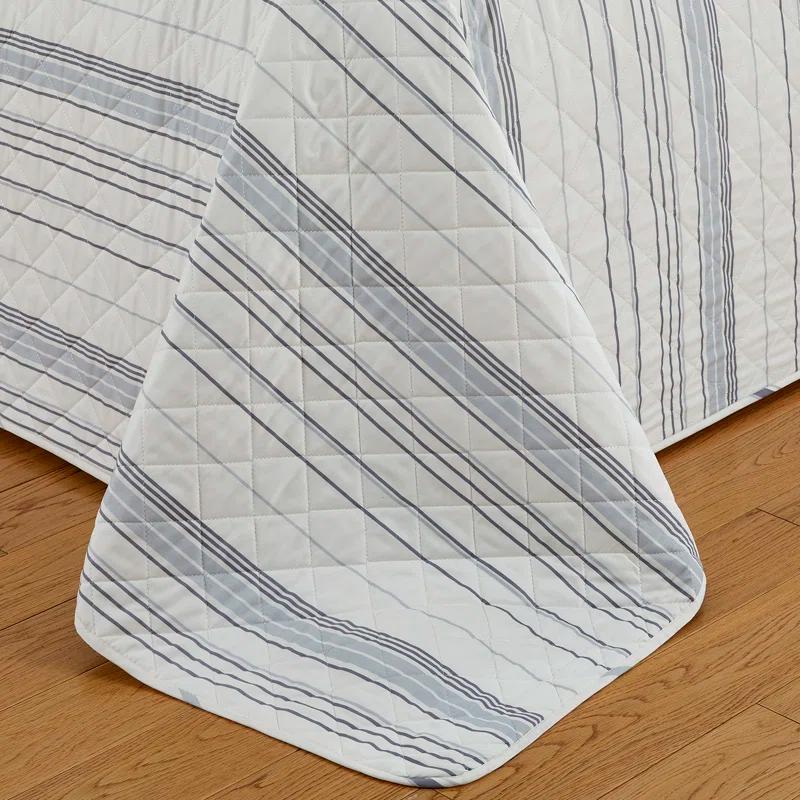 Market & Place Sofia No Striped Quilt Set