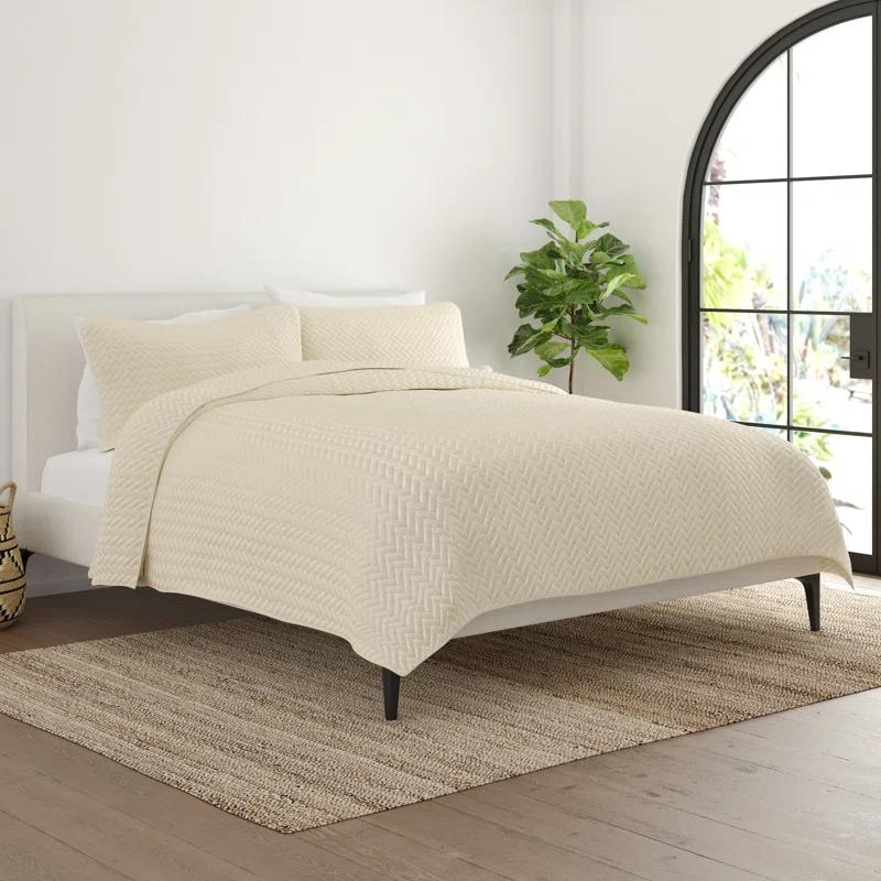 Antora Microfiber Modern & Contemporary Coverlet / Bedspread Quilt Set