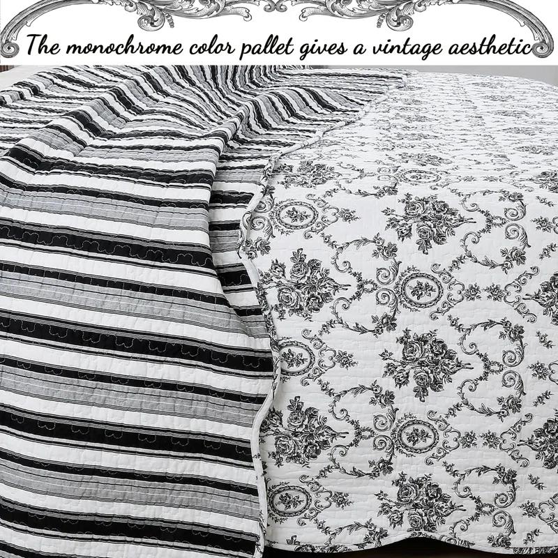 French Medallion Reversible Farmhouse / Country 3 Piece Quilt Set