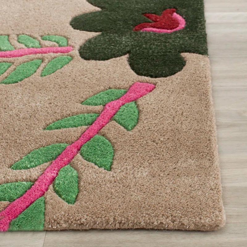 Safavieh Bella Hand Tufted Wool Floral Rug