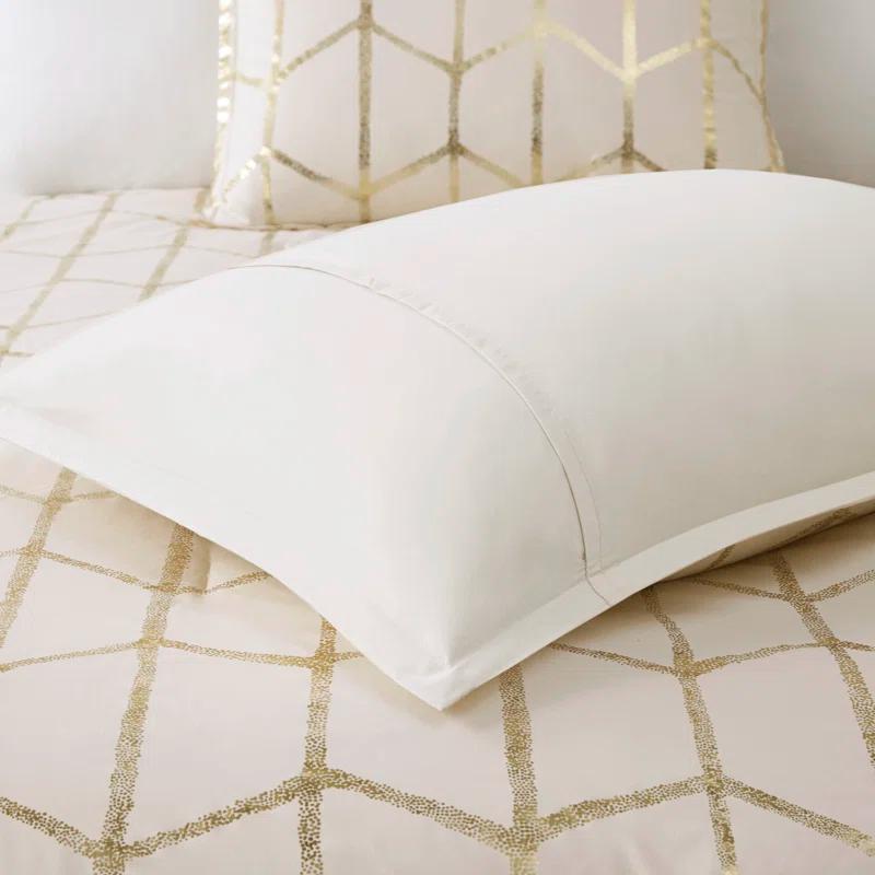 Intelligent Design Raina Metallic Printed Comforter Set