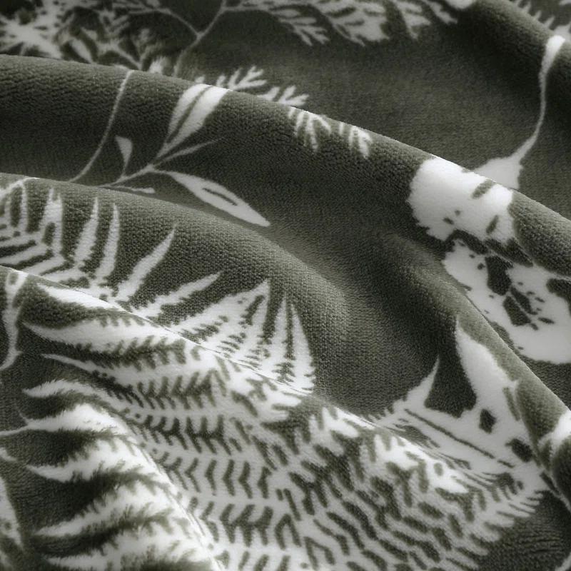 Eddie Bauer Eddie Bauer Printed Ultra Soft Plush Fleece Reversible Blanket