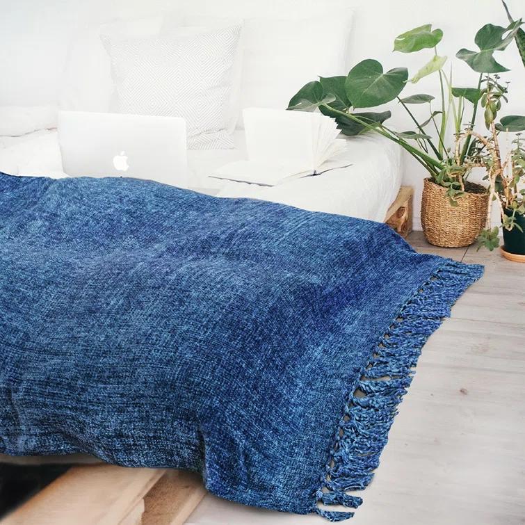 Pavilia Throw Blanket