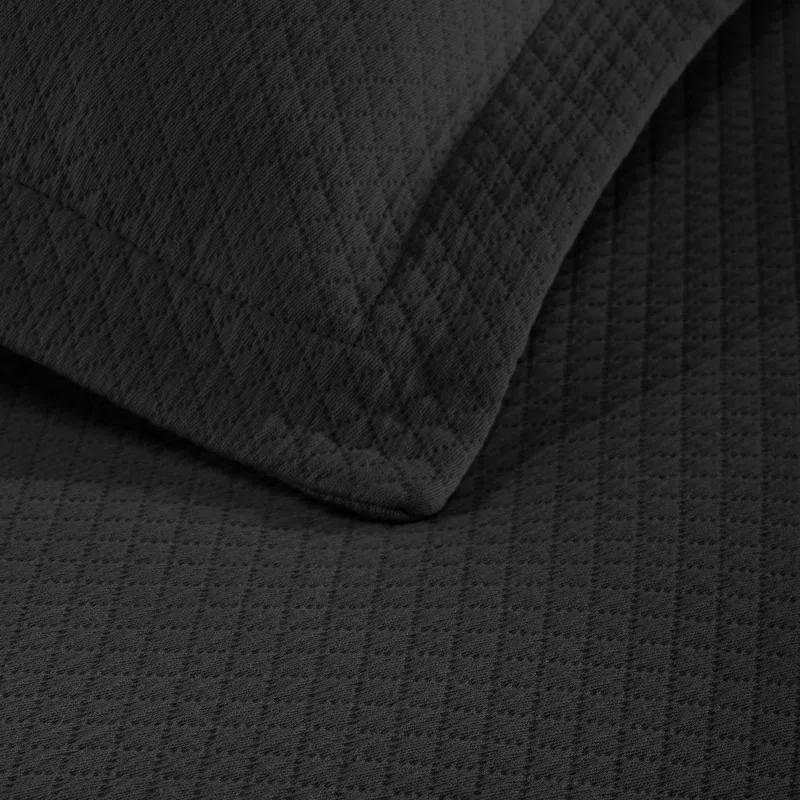 Superior Superior Solitaire Waffled Matelassé Bedspread Set with Shams