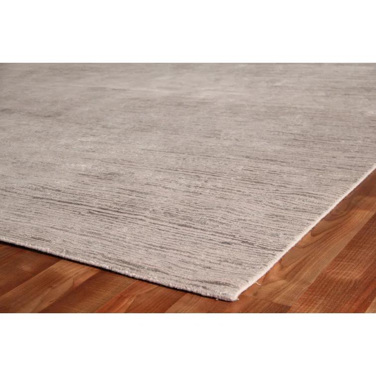 EXQUISITE RUGS Hand-Knotted Synthetic Area Rug in Light Gray/Brown