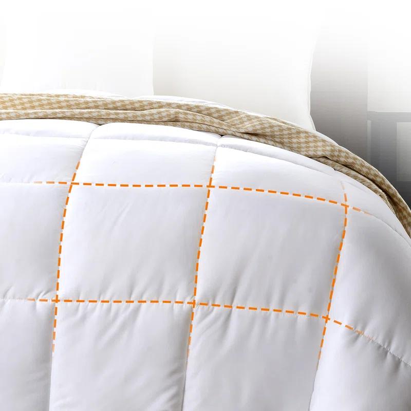 Alwyn Home Tanna All Season Microfiber Down Alternative Comforter