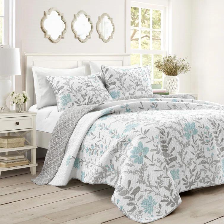 Lush Decor Aprile Microfiber Reversible Traditional 3 Piece Quilt Set