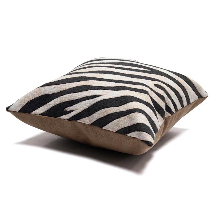 Liora Manne Vision I Animal Print Indoor/Outdoor Throw Pillow