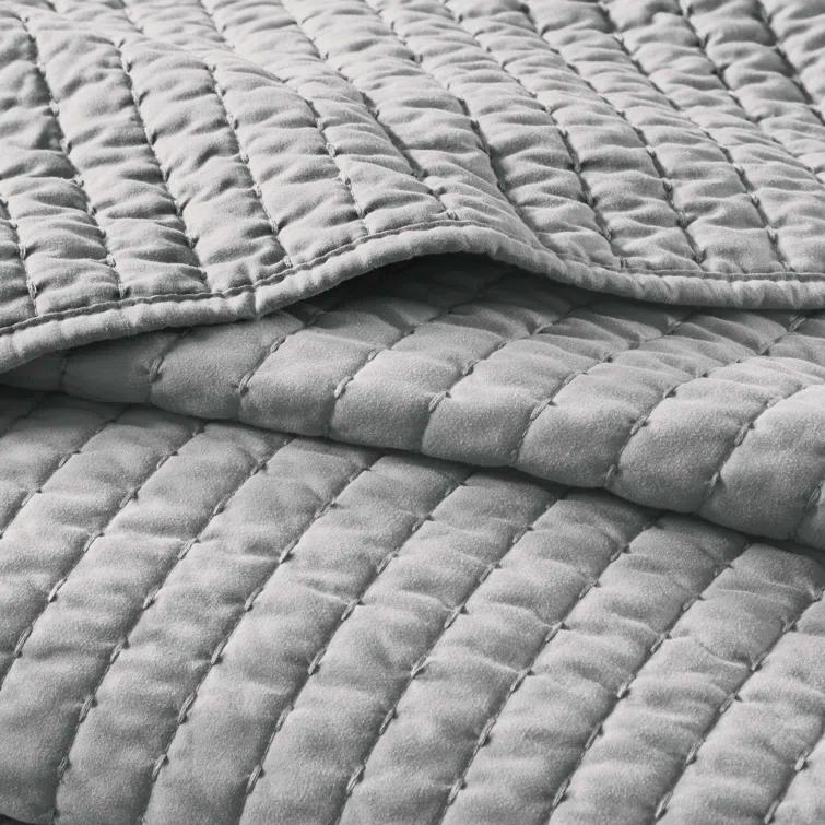 Madison Park Barwick Reversible Solid 3 Piece Quilt Set