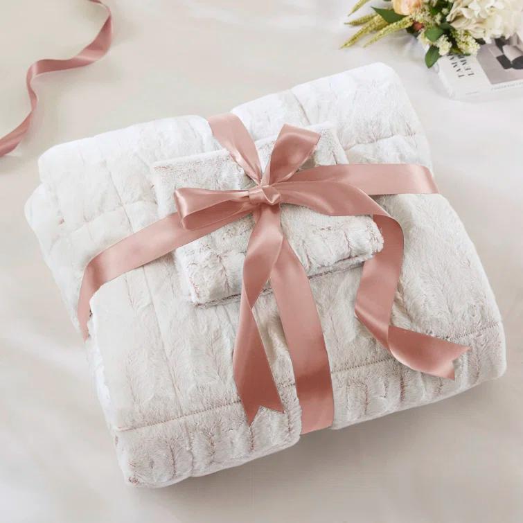 Madison Park Gia Back Print Long Fur Comforter Mini Set