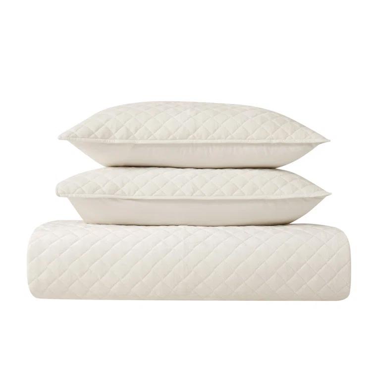Royal Velvet Diamond Velvet Quilt Set