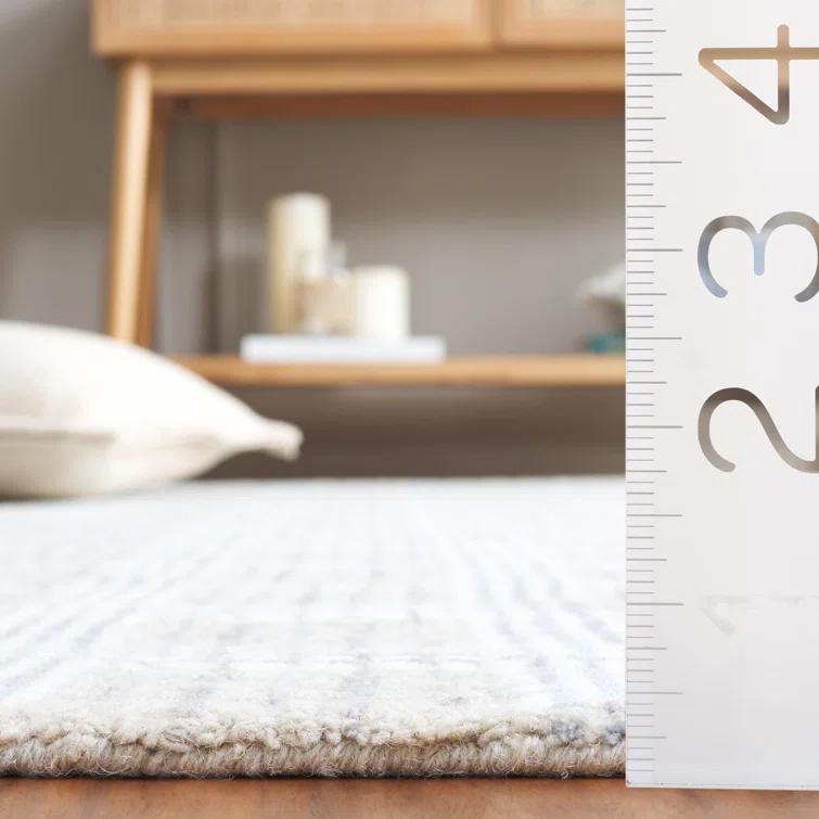 Safavieh Ebony Hand Tufted Wool Pile Plaid Rug