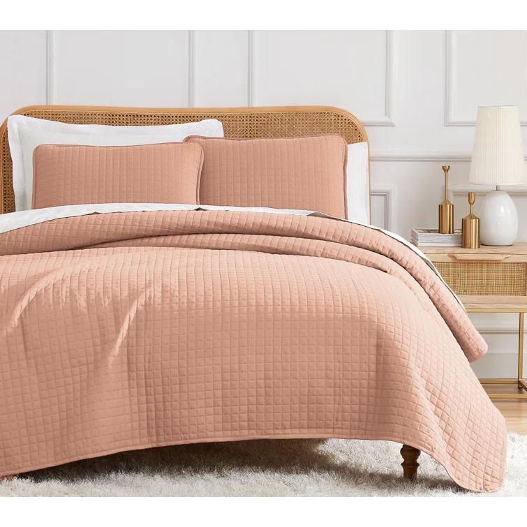 SouthShore Fine Linens Vilano Springs ® Oversized, light-weight Hotel Quality Quilt Set with matching shams