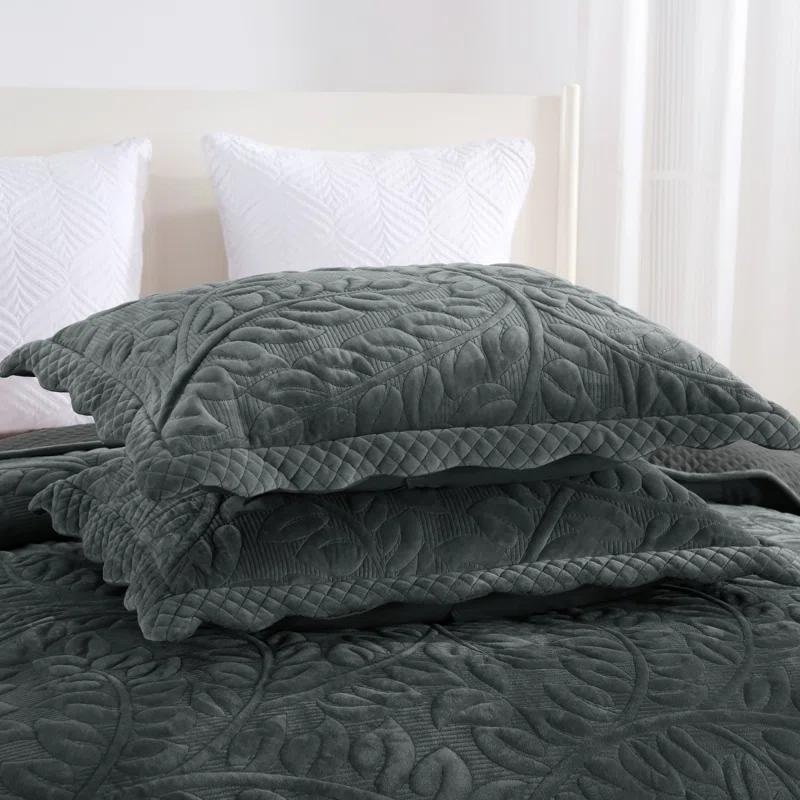 MarCielo Marcielo Oversized Embroidered Velvet Quilt Set With 2 Pillow Shams
