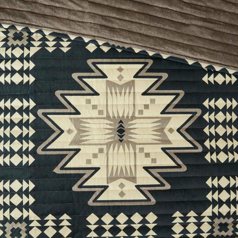 Woolrich Woolrich Sierra Oversized Print Plush Quilt Set