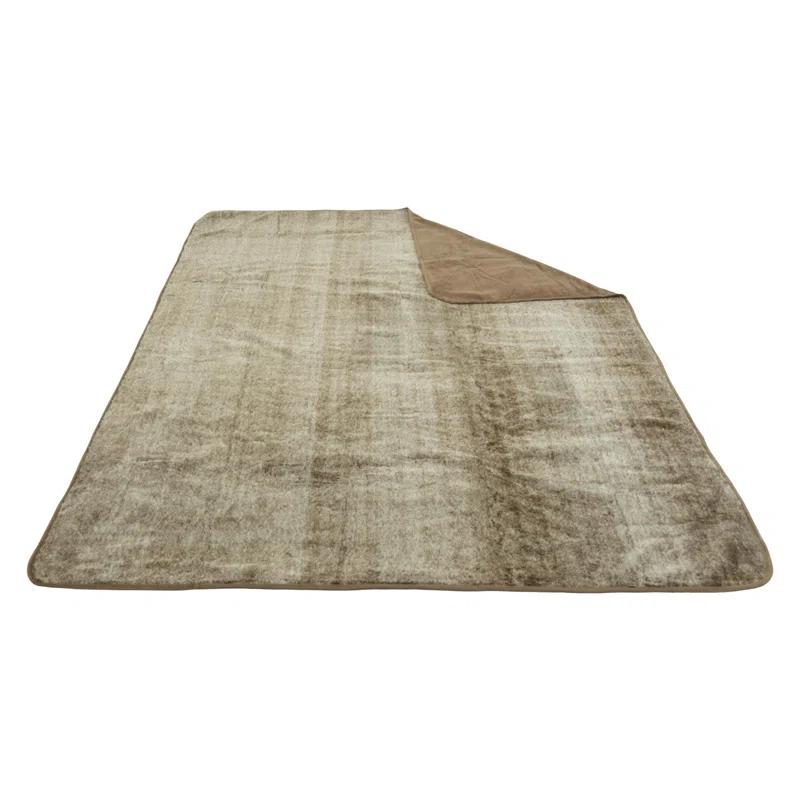 Cozy Waterproof Pet Throw