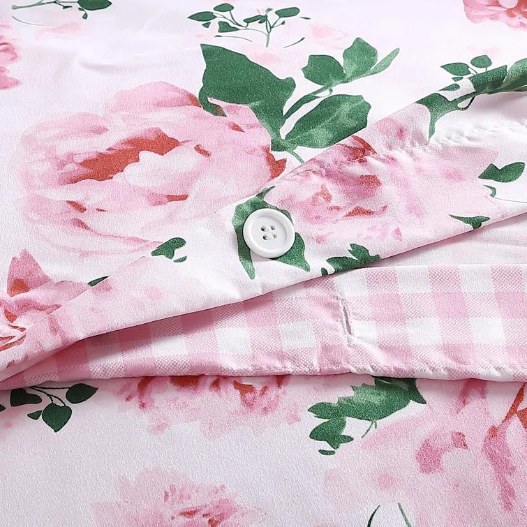 Betsey Johnson Betsey Johnson Blooming Roses Reversible Pink Duvet Cover Set