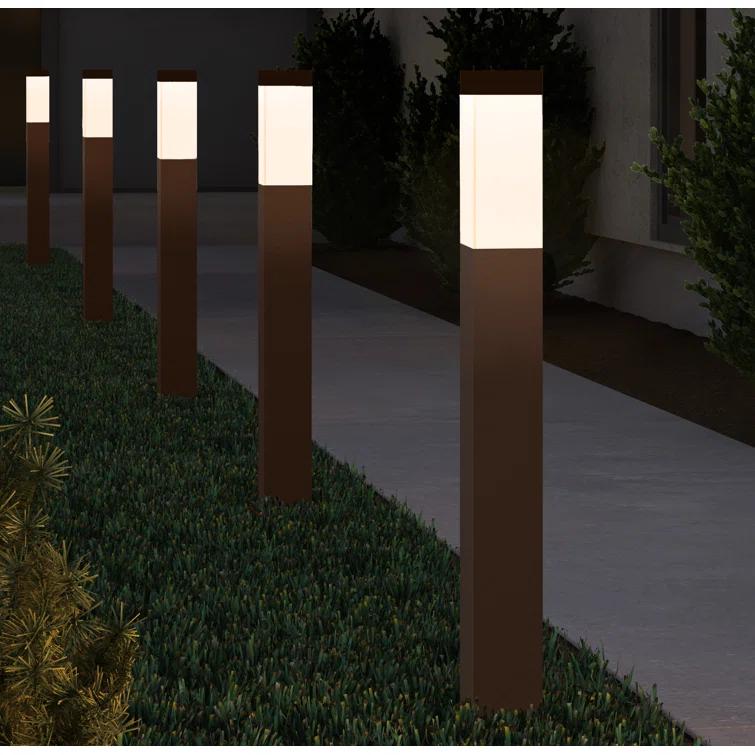 SONNEMAN Low Voltage Metal Bollard Light