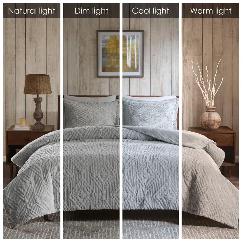 Woolrich Teton Embroidered Plush Quilt Set