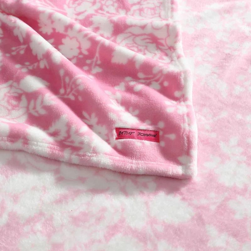 Betsey Johnson Hotel Signature Betsey Johnson Printed Ultra Soft Plush Fleece Blankets