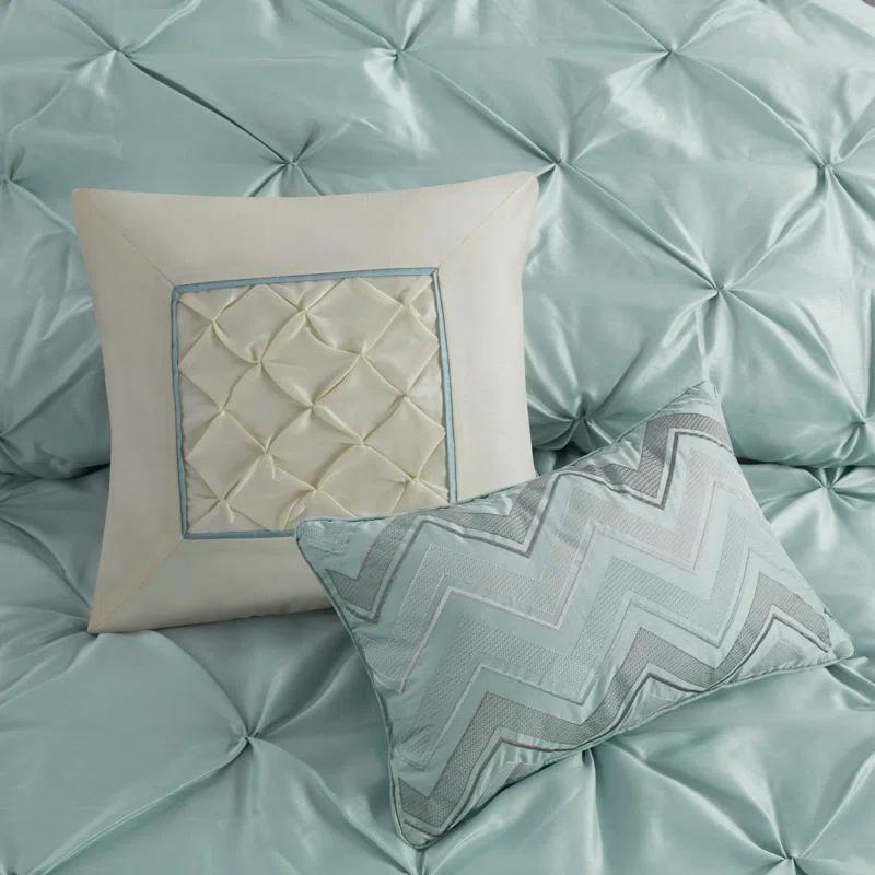 Madison Park Laurel 7 Piece Tufted Comforter Set