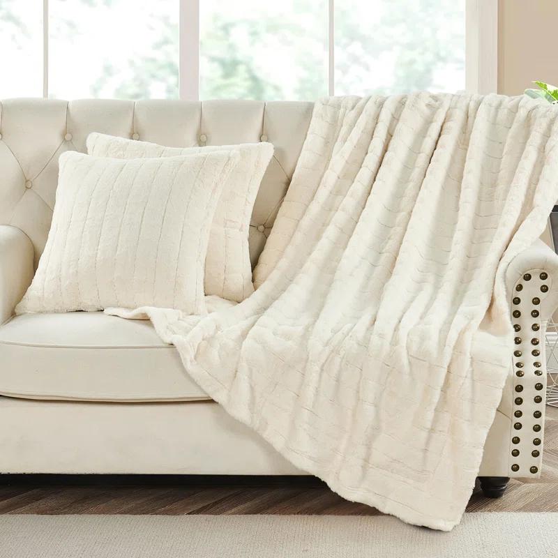 Home Soft Things Luxury Rabbit Faux Fur Throw Blanket