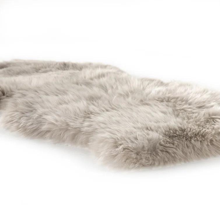 Vale Ombre Sheepskin Throw - Gray