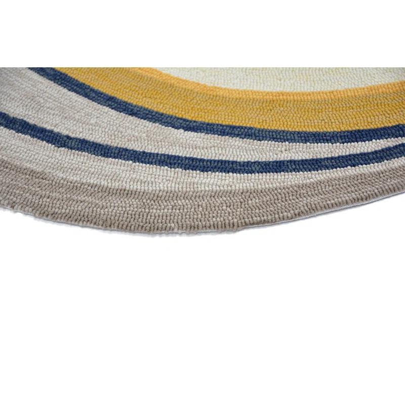 Handmade Blue Abstract Synthetic Outdoor Rug 4'6" x 6'6"