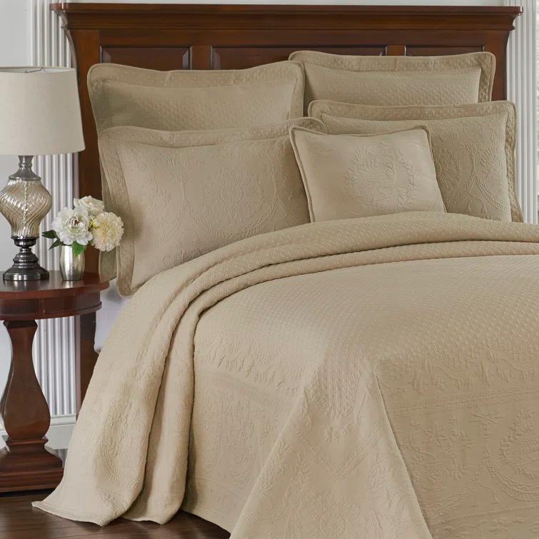 Historic Charleston King Charles Matelasse Traditional Cotton Floral Coverlet