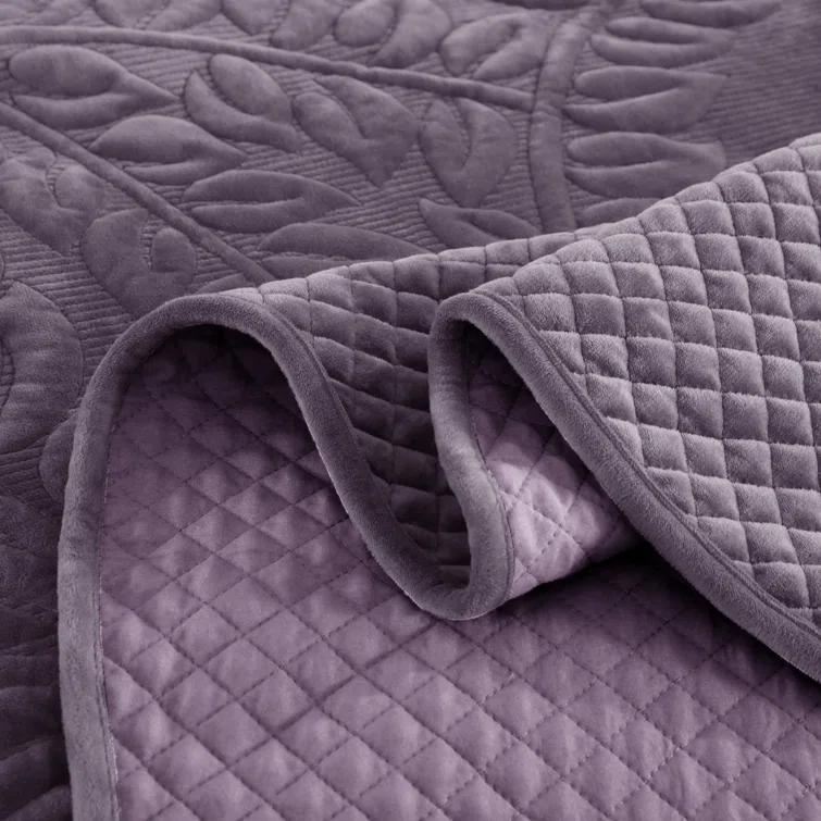 MarCielo Marcielo Oversized Embroidered Velvet Quilt Set With 2 Pillow Shams