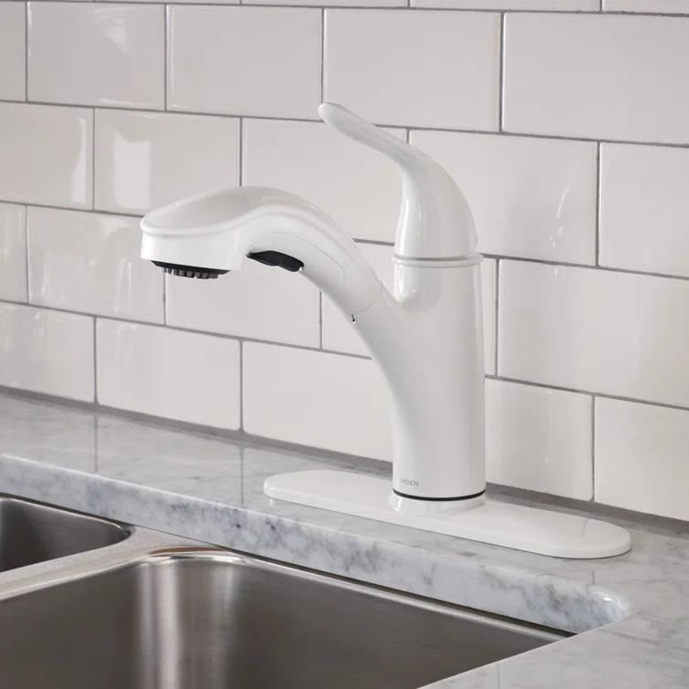 Moen MOEN Brecklyn Single-Handle Pull-Out Sprayer Kitchen Faucet with Power Clean in White 87557W