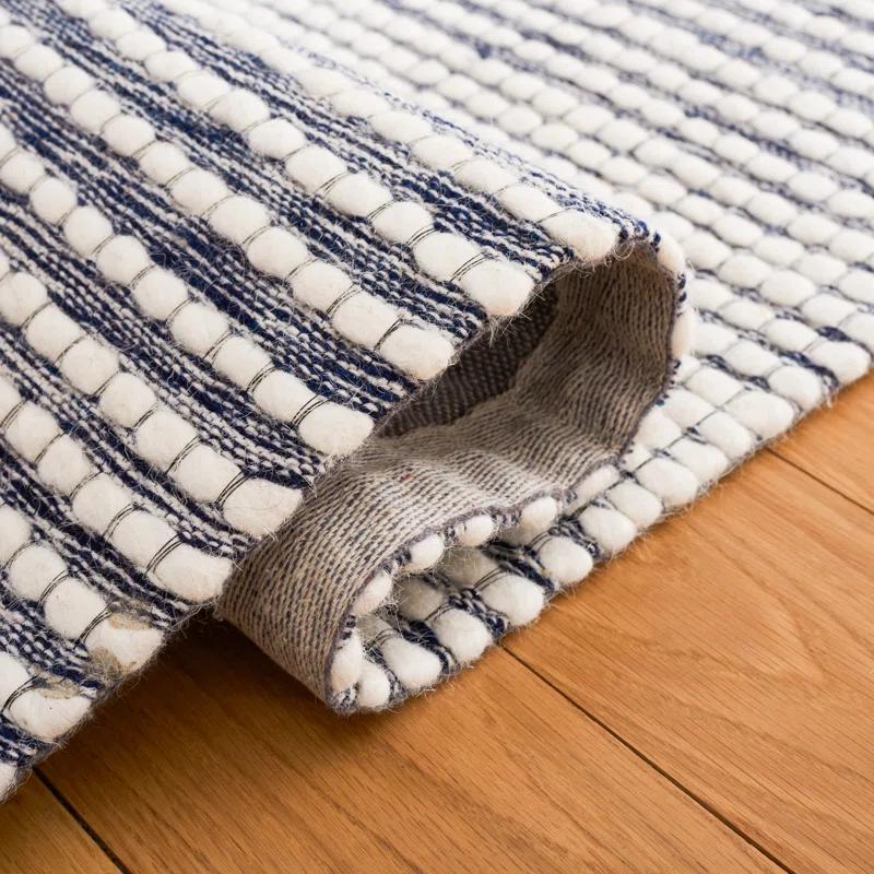 Safavieh Marbella Hand Woven Wool With Cotton Cloth Backing Rug
