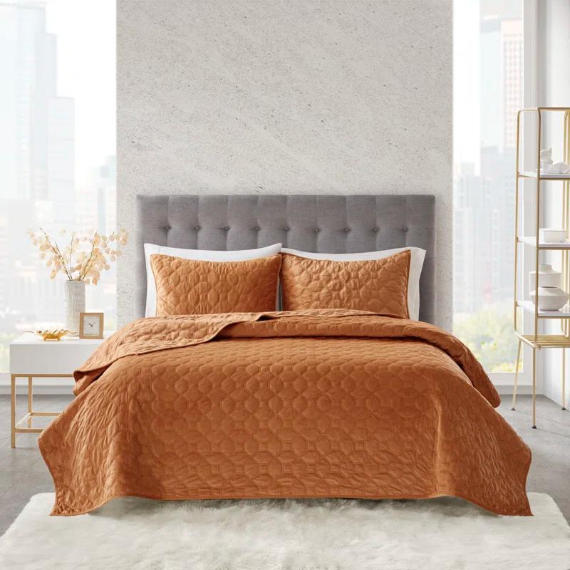 Harper 3 Piece Velvet Quilt Set