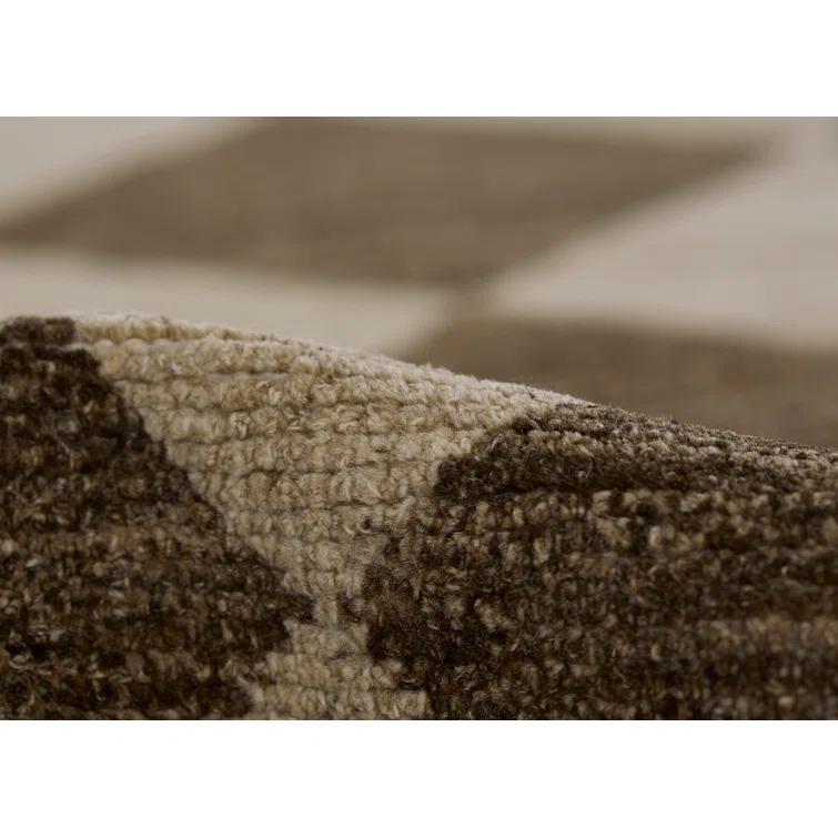 Winnie Geometric Hand-Knotted Wool Area Rug in Brown/Tan