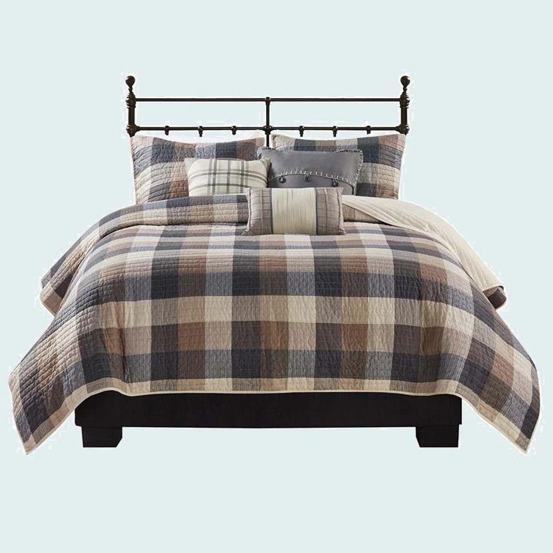 Madison Park Ridge 6 Piece Printed Herringbone Quilt Set with Throw Pillows