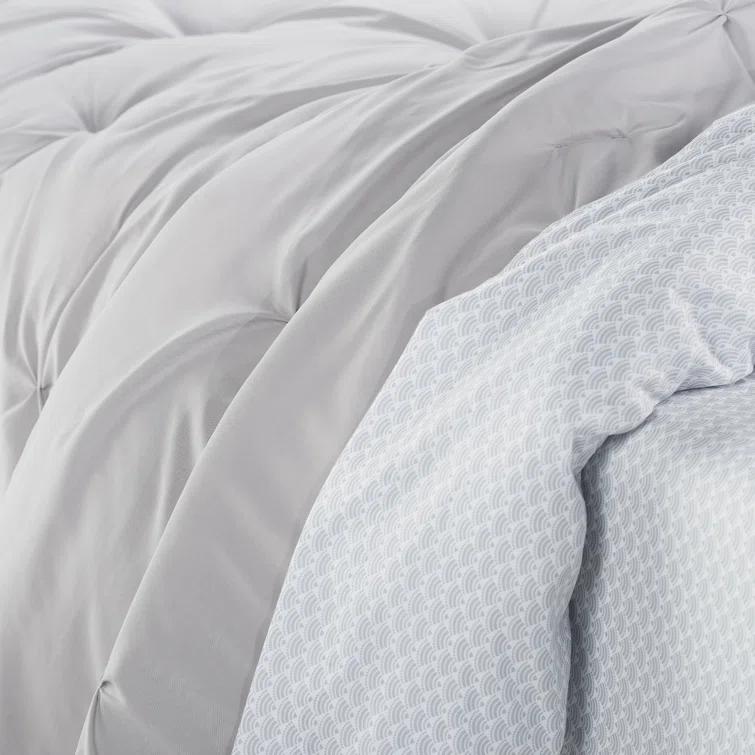 Serta Serta Simply Clean Microfiber Pleated 7 Piece Comforter Set