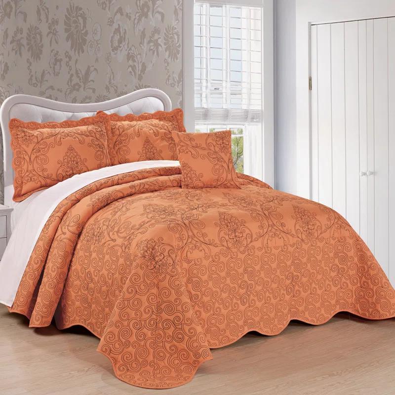 Home Soft Things Damask Embroidery Oversized 4 Piece Quilt Set