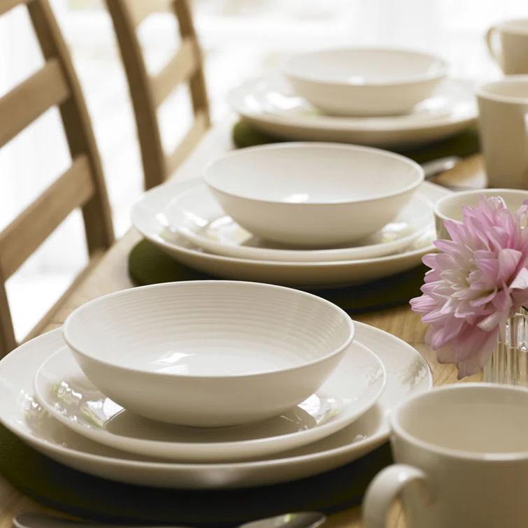 Royal Doulton Exclusively for Gordon Ramsay Maze Royal Doulton Exclusively for Gordon Ramsay 16-Piece Dinnerware Set, Service for 4