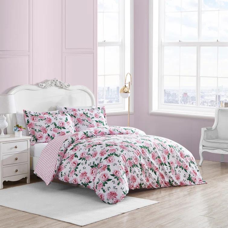 Betsey Johnson Betsey Johnson Blooming Roses Reversible Pink Duvet Cover Set
