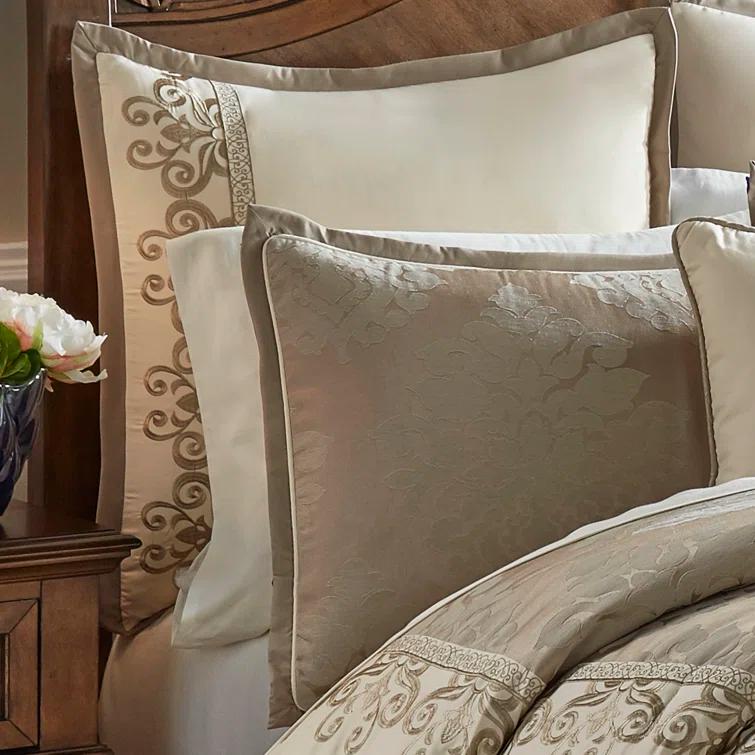 Riverbrook Home Hillcrest Comforter Set
