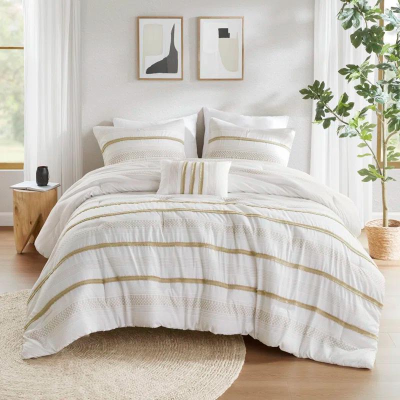 Madison Park Carolina 7 Piece Stripe Comforter And Quilt Set