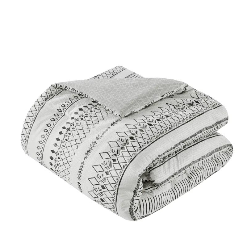 Madison Park Fraser 5 Piece Printed Seersucker Comforter Set with Throw Pillows